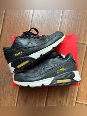 Nike Black Sneakers with Yellow Accents